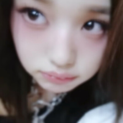 呢