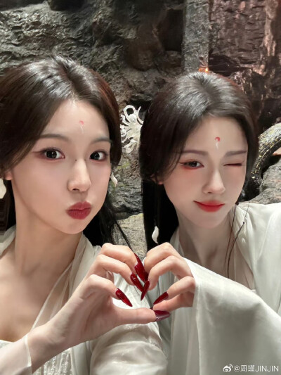 鞠婧祎