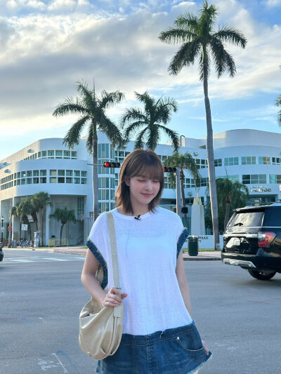 莉莉