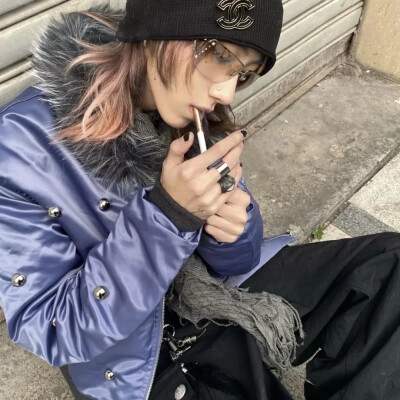 权威真人男头