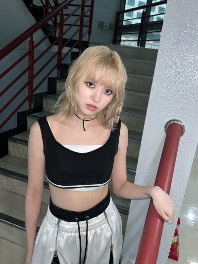 莉莉