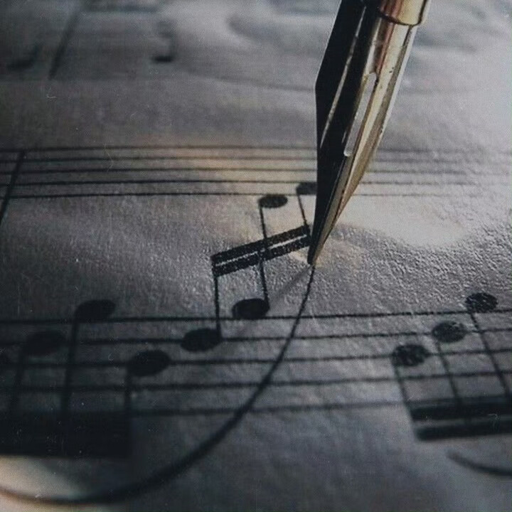 ♣