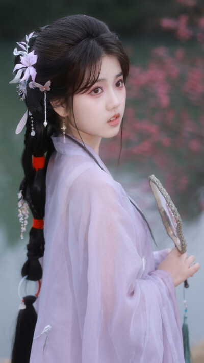 宥拉