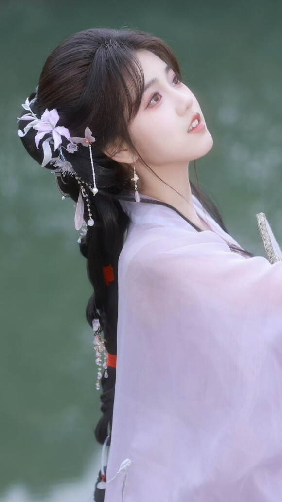宥拉