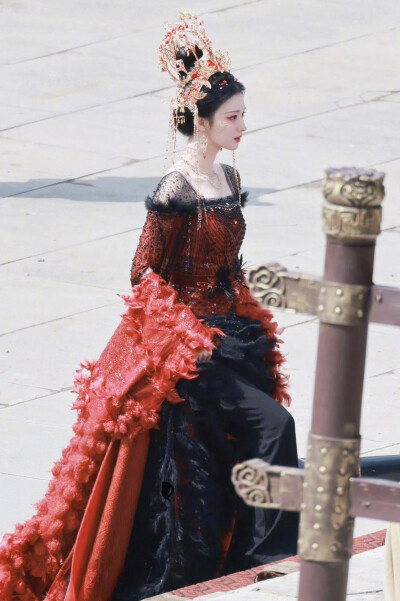 成何体统 庾晚音