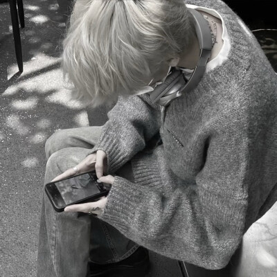 权威真人男头