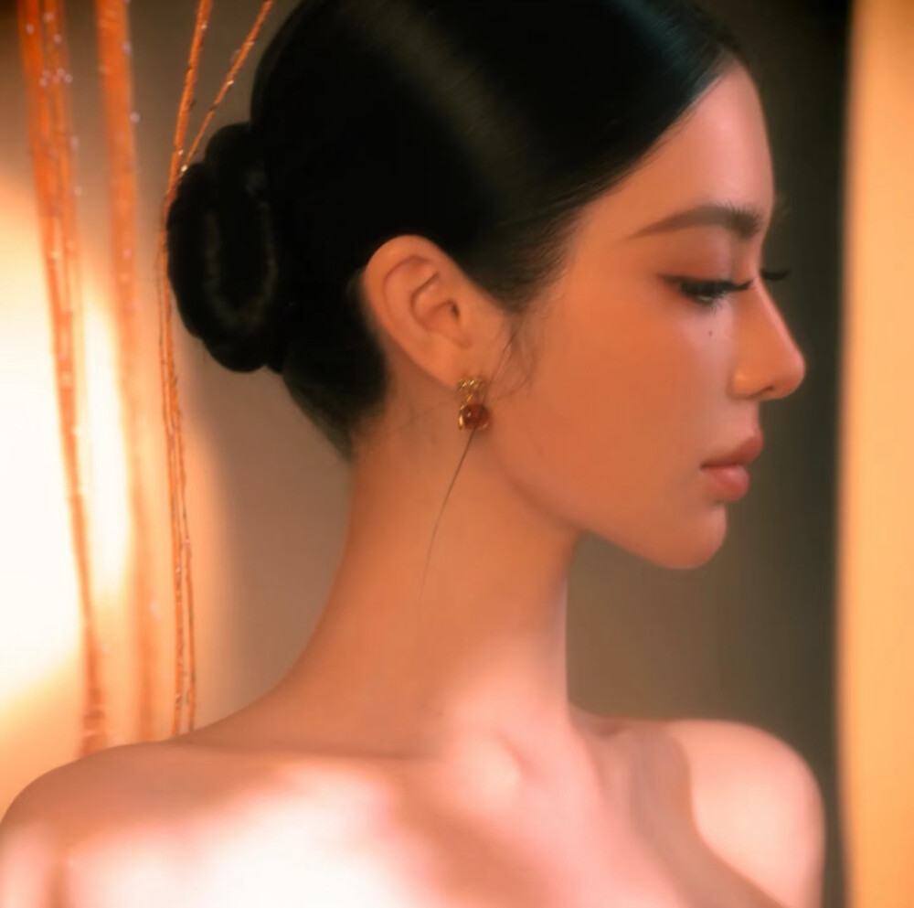  ⸝⸝⸝ ╸▵╺⸝⸝⸝