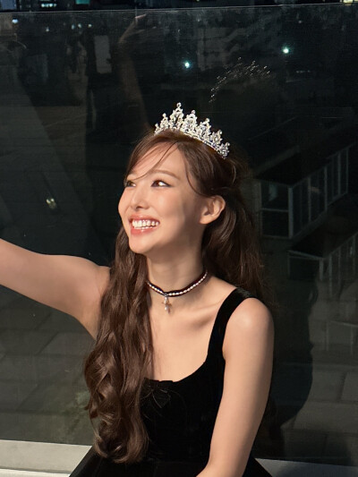 BY爱喝可乐的古娜小姐 韩国 林娜琏
