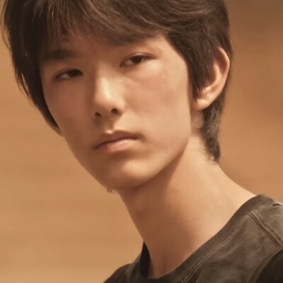 春色寄情人