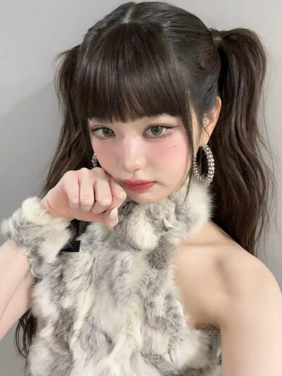 齐刘海吗 那很萌了>ᴗoಣ
