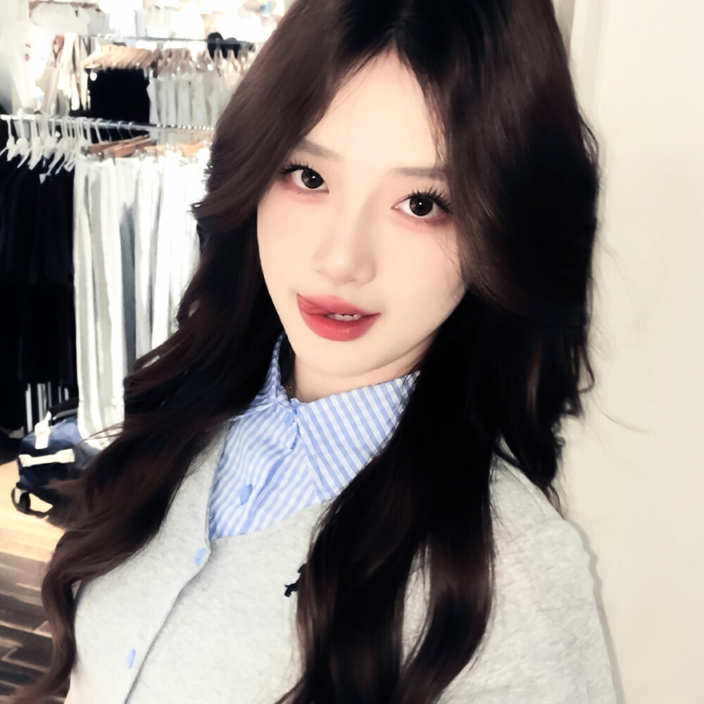 空气像青苹果 公车开满花朵