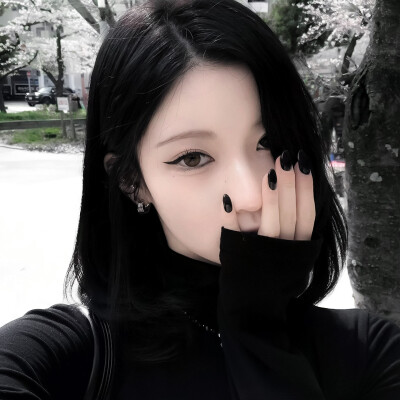  黑天鵝、찾아오다''«
Schwarze Utopie西雅图溺亡