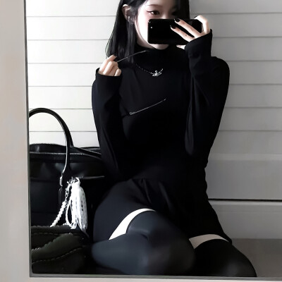  黑天鵝、찾아오다''«
Schwarze Utopie西雅图溺亡