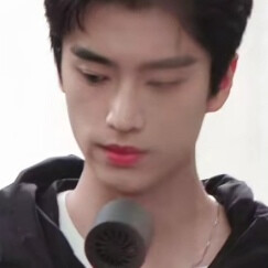 你脖子上的红痕是蚊子咬的吗