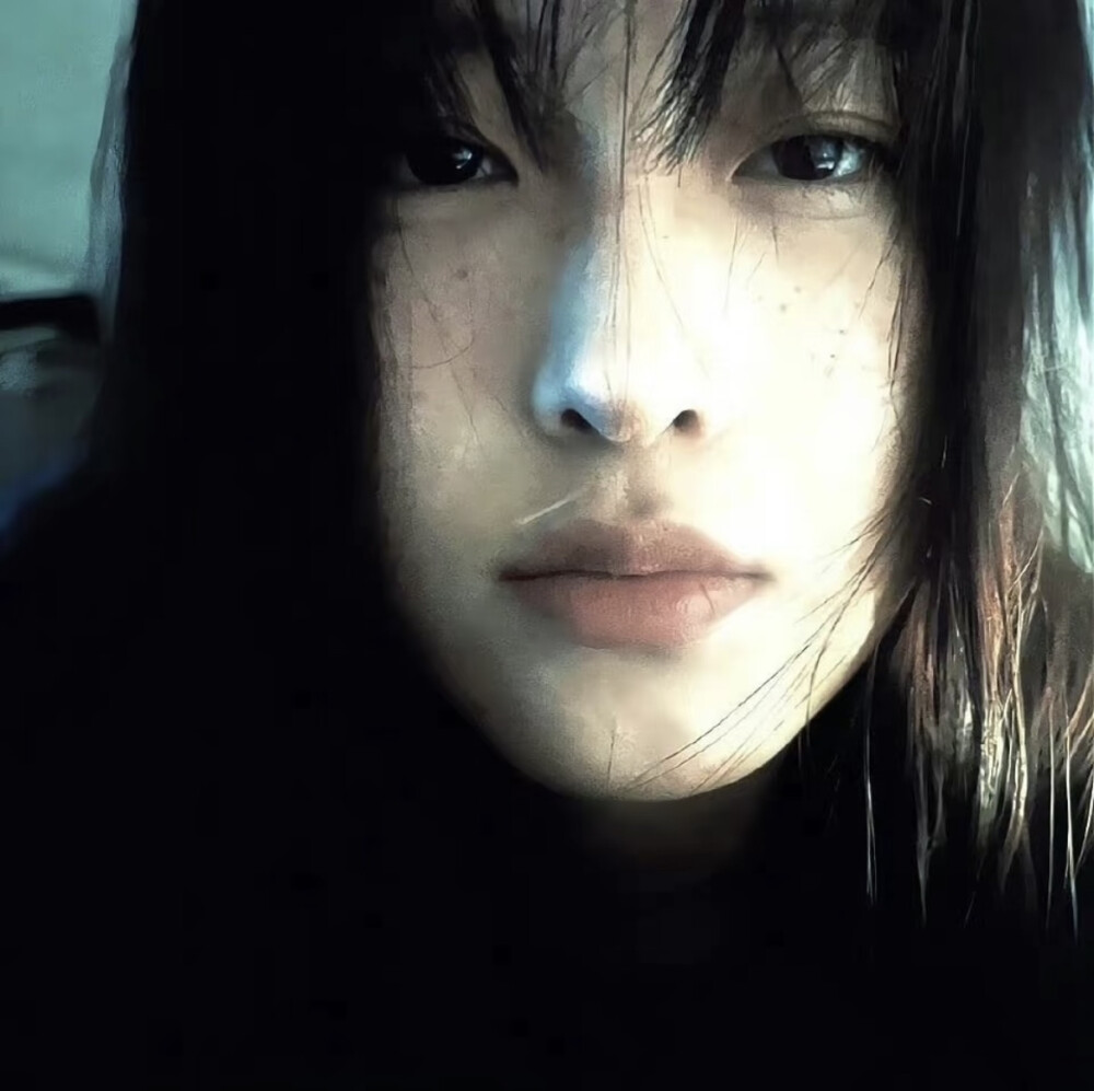 蓝色 忧郁 女头 小众 简约