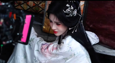 鞠婧祎