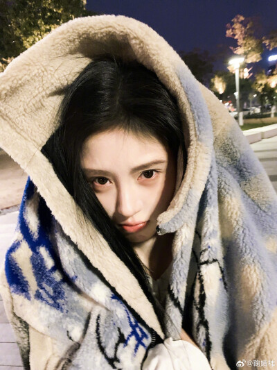 鞠婧祎头像