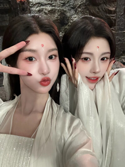 鞠婧祎