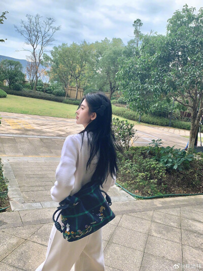 鞠婧祎头像