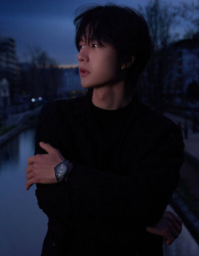 2025.4.2王一博CHANEL J12 BLEU全新大片