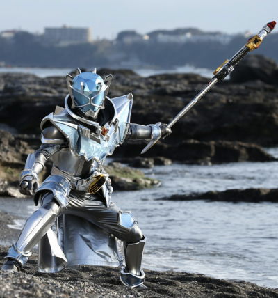 假面骑士法骑 (Wizaid)，无限魔龙。(侵权删)