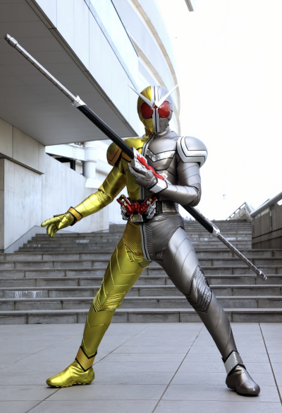 假面骑士双骑 (Double)，月神金属。(侵权删)