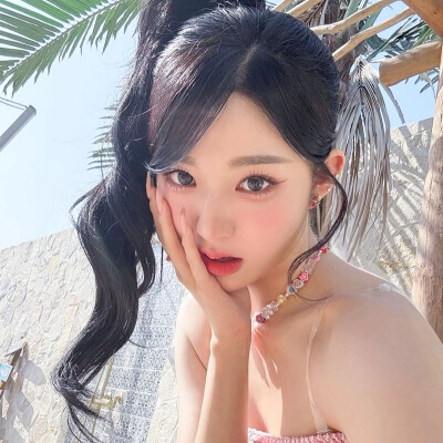 ₊⁺♡⊹夢の薬.‧ɞ⁺₊⊹
@tripleS周心语∣Xinyu
i/g:triplescosmos