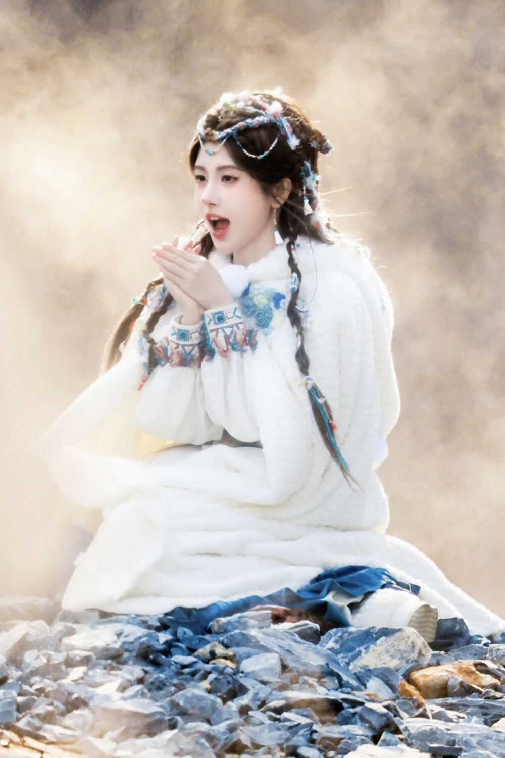 月鳞绮纪 露芜衣