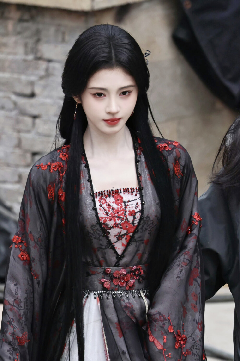 月鳞绮纪 露芜衣