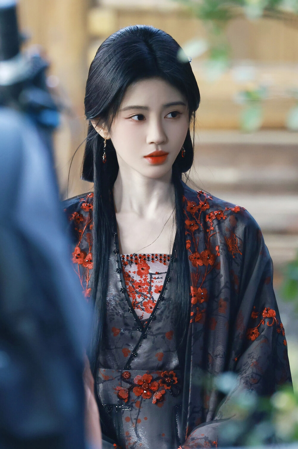 月鳞绮纪 露芜衣