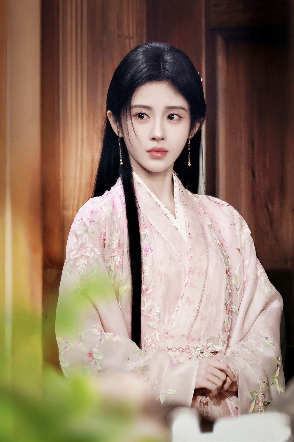 月鳞绮纪 露芜衣