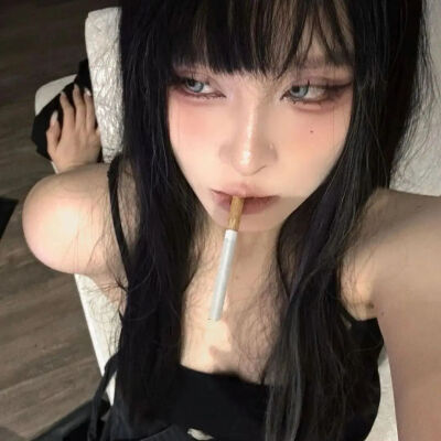 酷酷的女头