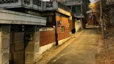 韩国场景（都市）素材.橙光
禁二传，可二改
使用请标注:莫小言
礼貌拿图
侵删（原图来源网络）