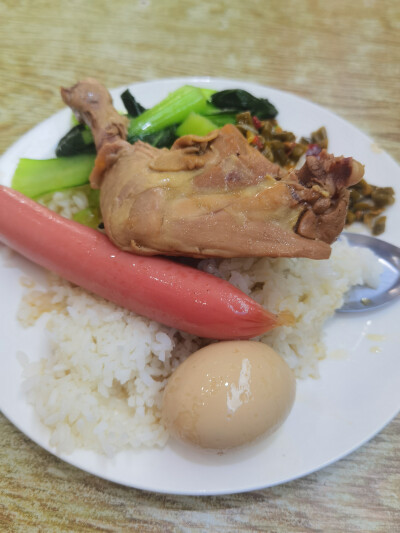 阜阳 美食碎片 梧桐树