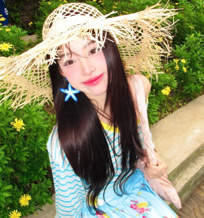明媚女头