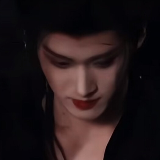 闫桉
