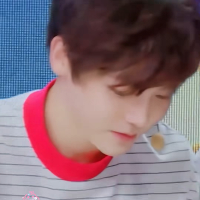 小萌萌侯明昊