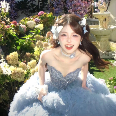 明媚女头