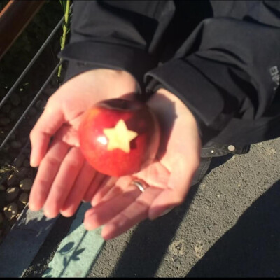 红