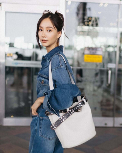 BY爱喝可乐的古娜小姐 泰国 Toey