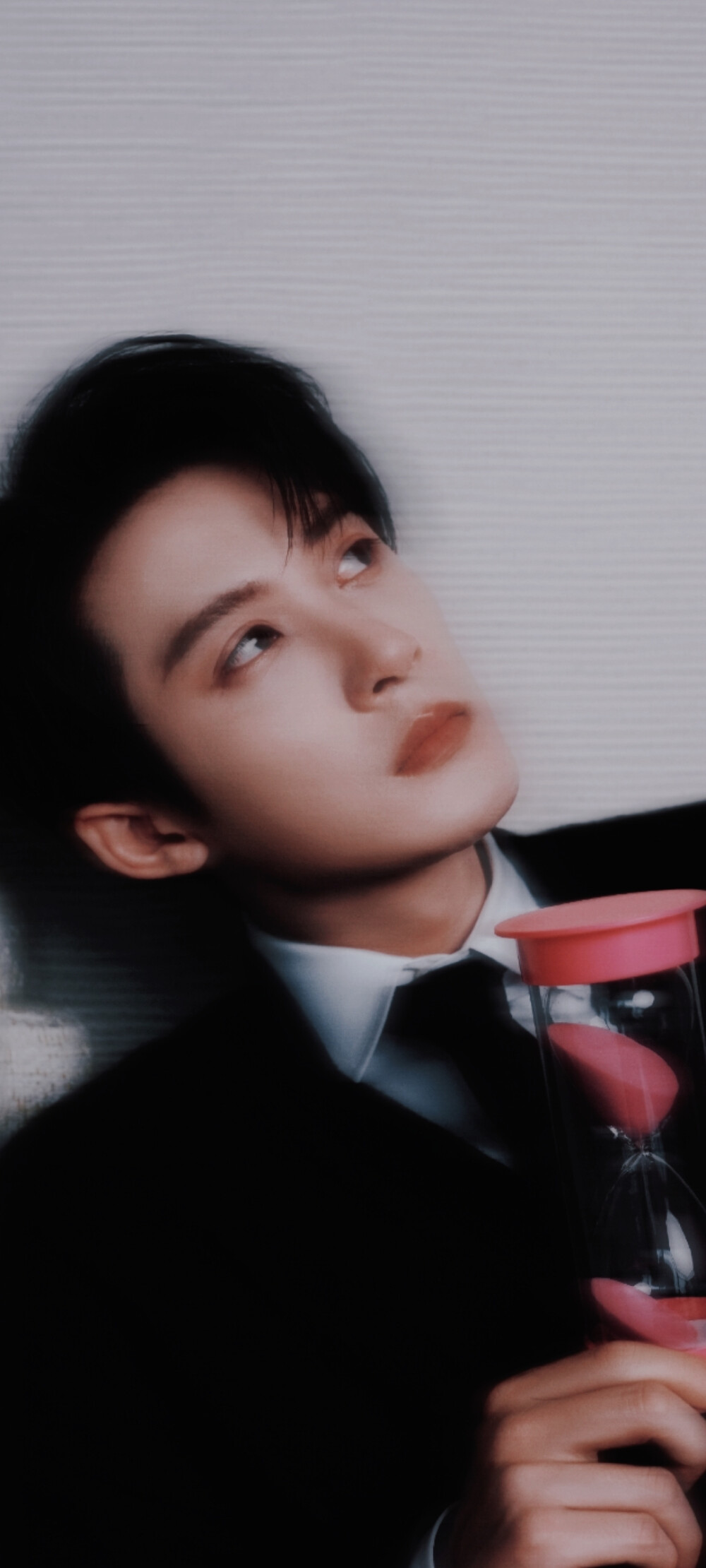 檀健次自修壁纸