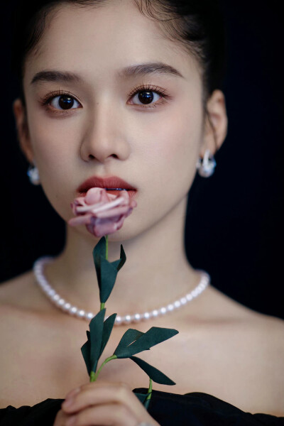 张婧仪