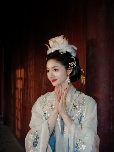 周洁琼