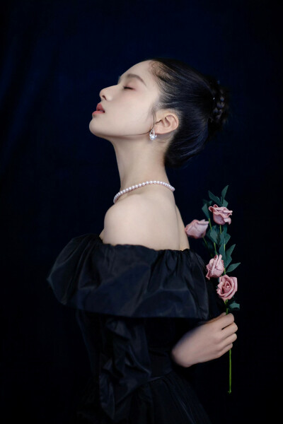 张婧仪