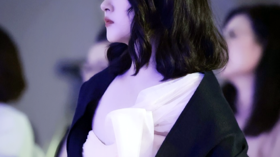 橙光女主-关晓彤工作室
