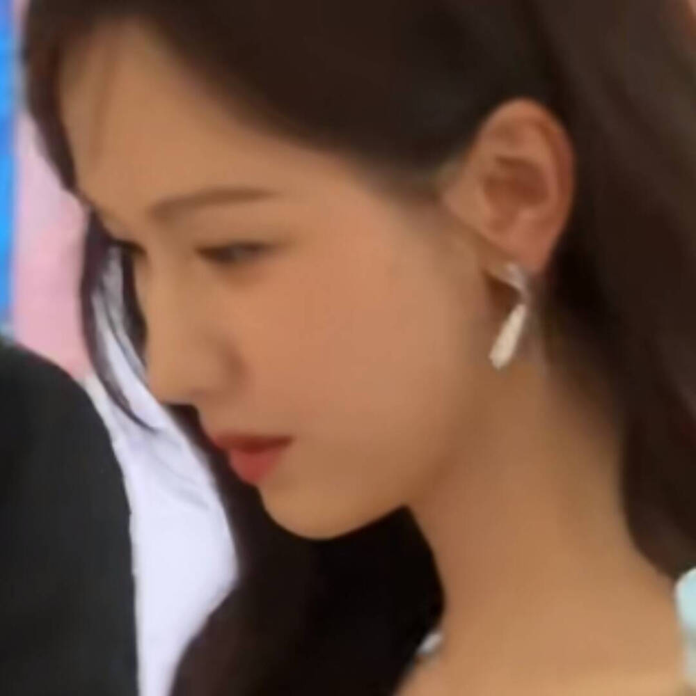 陈都灵