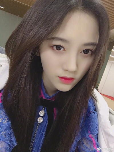 鞠婧祎