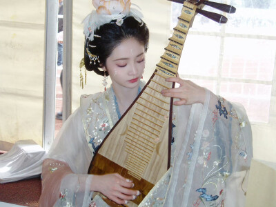 周洁琼
