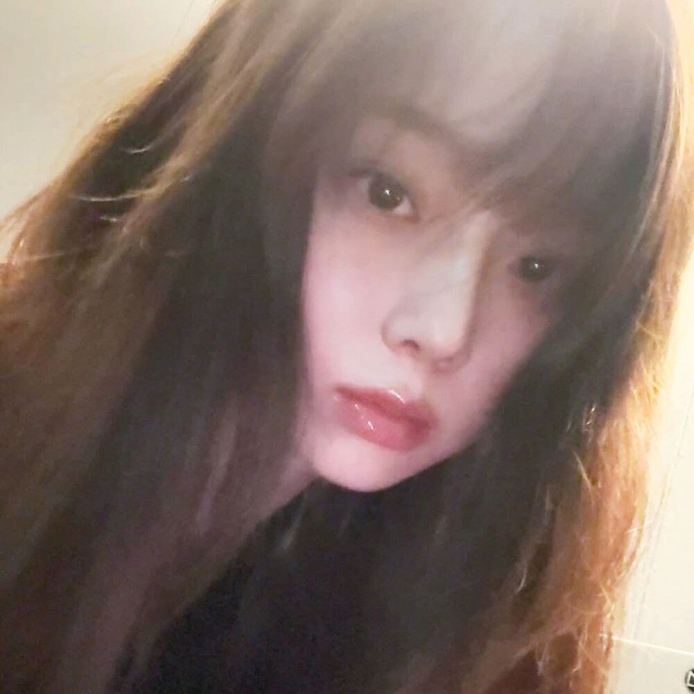 :灰色的我.
@aespa金冬天︱Winter
i/g:imwinter