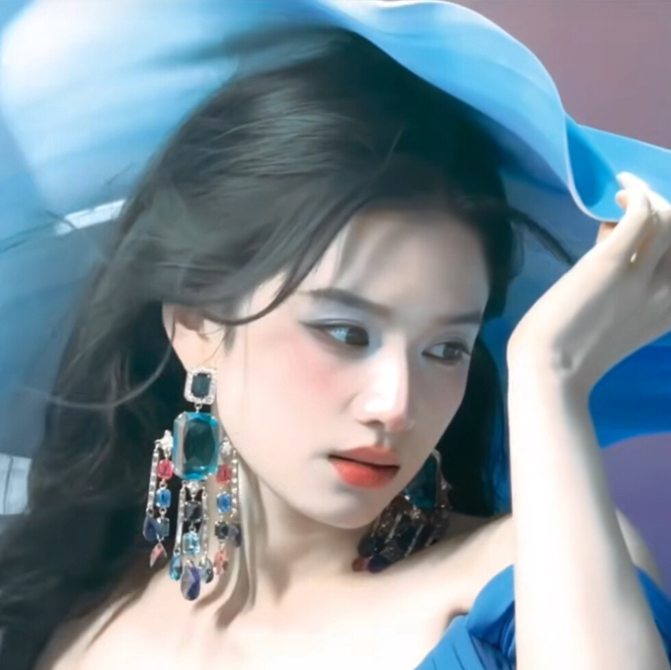 张婧仪